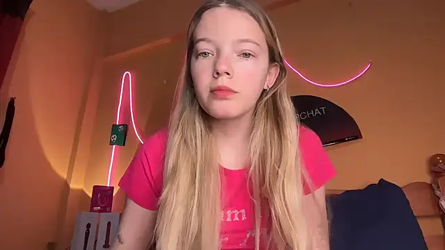 -veranito- online show from November 17, 2025, 3:01 am