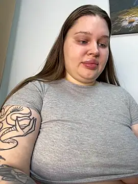 perfect sweety girl online show from October 22, 2025, 7:13 pm