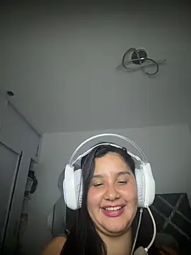 Snapshot of ValleryParker chatting on February 6, 2026, 8:18 am ValleryParker online show from February 6, 2026, 8:18 am