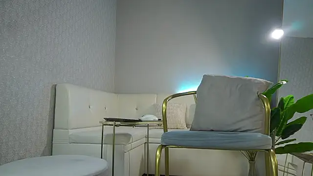 iris vega9 online show from November 10, 2025, 1:21 pm