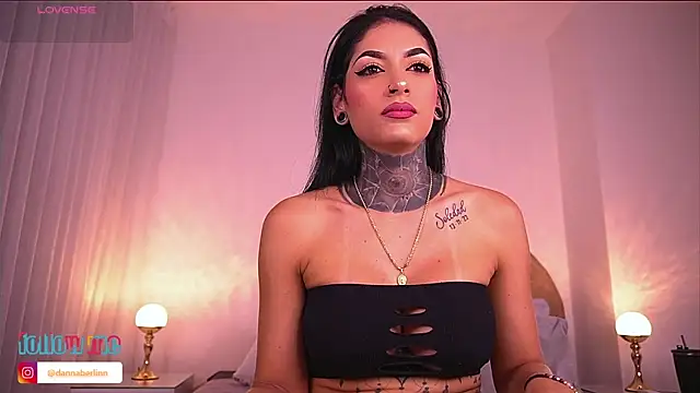 Snapshot of danna_berlin_ chatting on November 15, 2025, 7:21 pm danna berlin online show from November 15, 2025, 7:21 pm