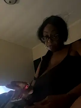 Goddesskarisma online show from November 13, 2025, 2:21 am