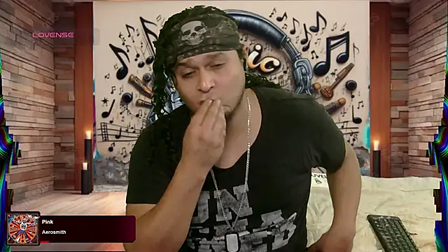 chino roz online show from March 11, 2025, 7:37 am