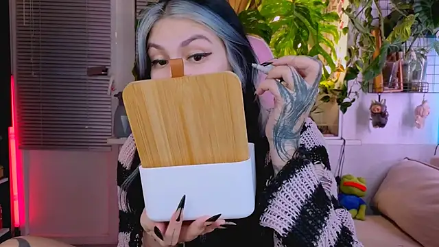 jelya sg online show from November 15, 2025, 2:02 pm