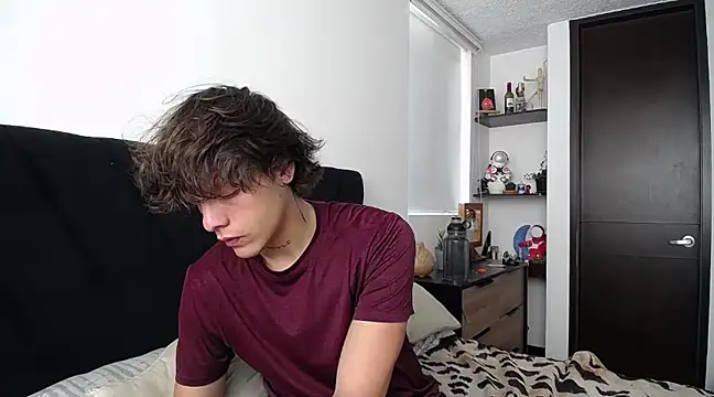 Santiago kiler online show from March 3, 2025, 5:50 pm