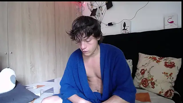 Santiago kiler online show from February 24, 2026, 6:17 pm