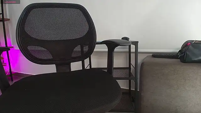 Sassy--Girl online show from April 13, 2026, 6:24 pm