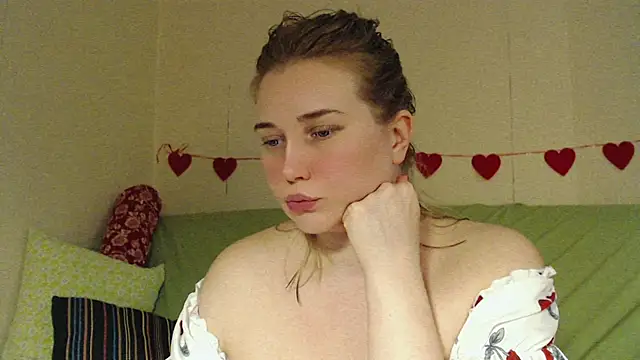 mmmPinUpGirl online show from February 28, 2026, 5:47 pm