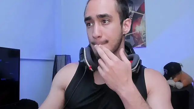 Snapshot of AlexRivera6 chatting on December 10, 2024, 12:28 am AlexRivera6 online show from December 10, 2024, 12:28 am