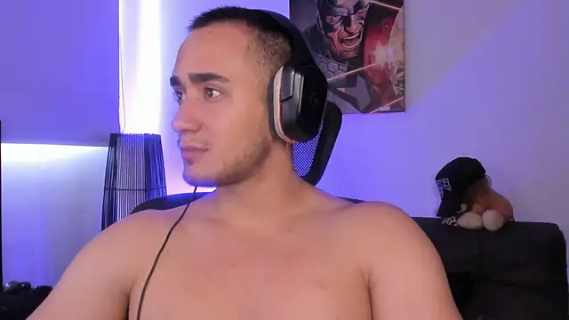 Snapshot of AlexRivera6 chatting on December 25, 2024, 3:17 pm AlexRivera6 online show from December 25, 2024, 3:17 pm