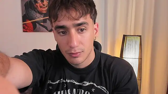Snapshot of AlexRivera6 chatting on July 18, 2026, 1:04 pm AlexRivera6 online show from July 18, 2026, 1:04 pm