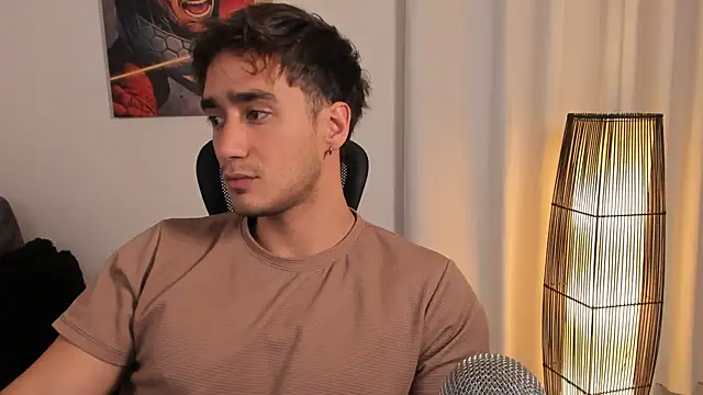 Snapshot of AlexRivera6 chatting on August 3, 2026, 1:38 pm AlexRivera6 online show from August 3, 2026, 1:38 pm