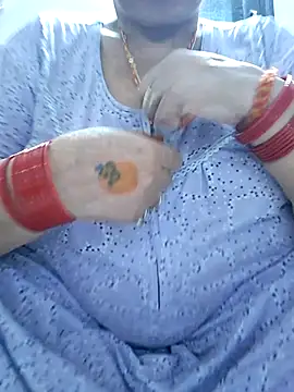 Snapshot of Kavya_XX chatting on September 29, 2025, 5:51 pm Kavya XX online show from September 29, 2025, 5:51 pm