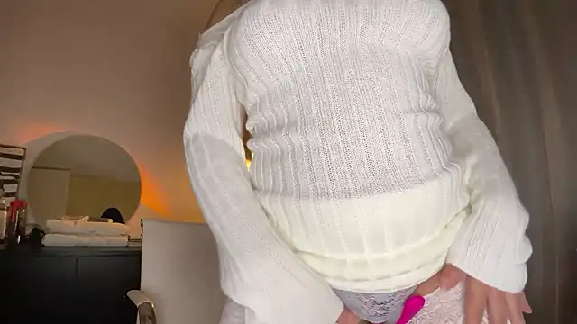 Snapshot of xSelena chatting on January 11, 2025, 5:31 am xSelena online show from January 11, 2025, 5:31 am