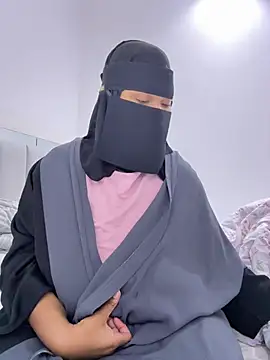 Snapshot of Submissive_Arab chatting on December 14, 2024, 12:44 am Submissive Arab online show from December 14, 2024, 12:44 am