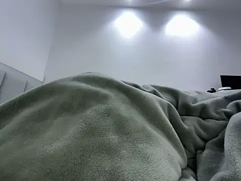 Snapshot of Submissive_Arab chatting on February 13, 2025, 11:37 pm Submissive Arab online show from February 13, 2025, 11:37 pm