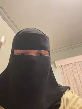 Snapshot of Submissive_Arab chatting on September 24, 2025, 11:13 am Submissive Arab online show from September 24, 2025, 11:13 am