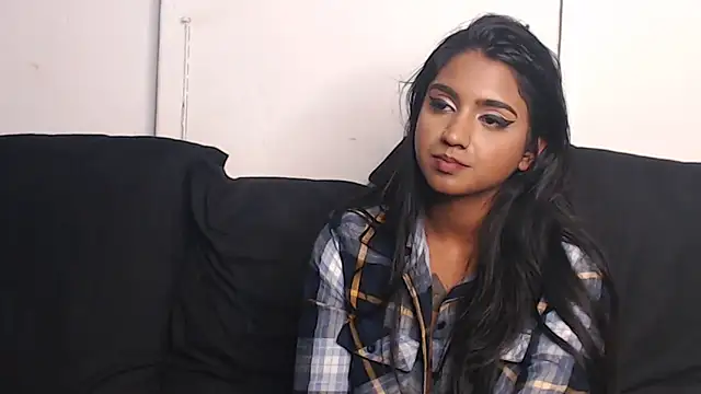 Delilah Blazee online show from February 23, 2025, 9:48 pm