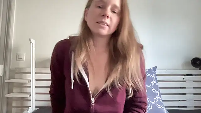 SweetLucy96 online show from December 24, 2024, 1:28 pm