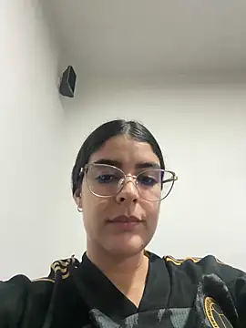 Snapshot of _Niah_ chatting on February 14, 2026, 2:41 am Niah online show from February 14, 2026, 2:41 am