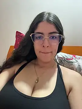 Snapshot of _Niah_ chatting on March 1, 2026, 2:57 am Niah online show from March 1, 2026, 2:57 am