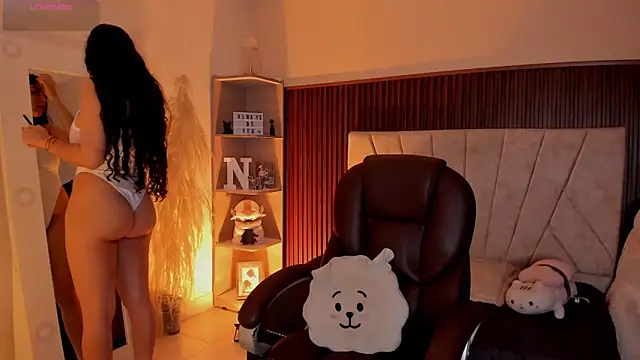  Niah  online show from April 2, 2026, 9:12 pm