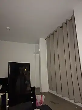  Niah  online show from April 18, 2026, 1:53 am