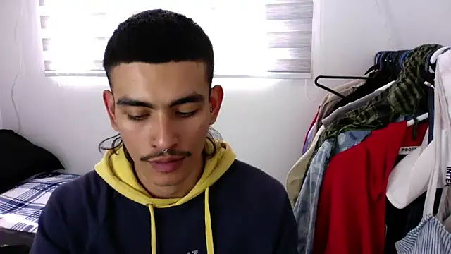 sorry-mom69 online show from September 20, 2025, 7:59 pm