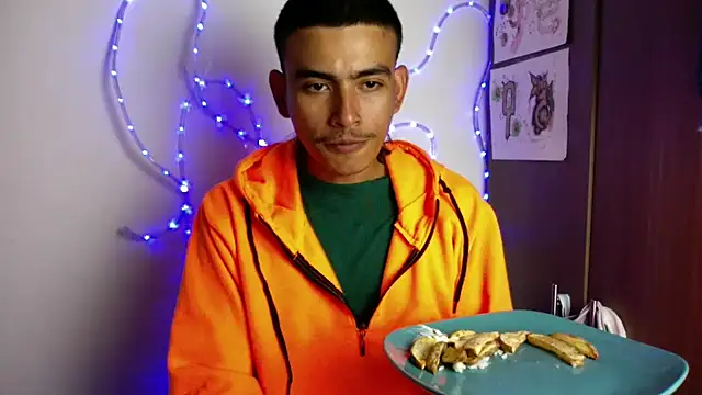 sorry-mom69 online show from December 13, 2025, 7:53 pm