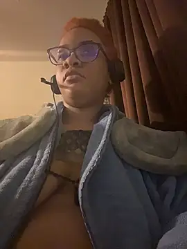 nickytheehawtie online show from March 29, 2026, 1:49 am