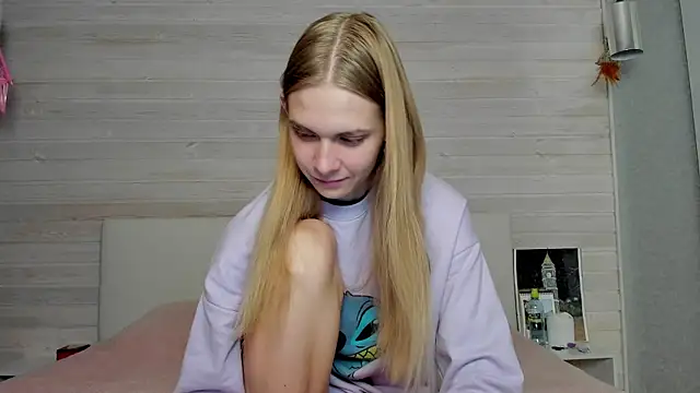 Snapshot of molly_hunt_ chatting on October 16, 2025, 3:18 am molly hunt  online show from October 16, 2025, 3:18 am