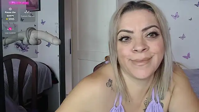 Snapshot of LIila28six chatting on January 27, 2025, 2:13 pm LIila28six online show from January 27, 2025, 2:13 pm