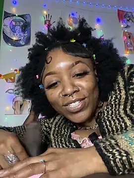 Snapshot of Kayyummy98 chatting on December 2, 2024, 2:31 am Kayyummy98 online show from December 2, 2024, 2:31 am