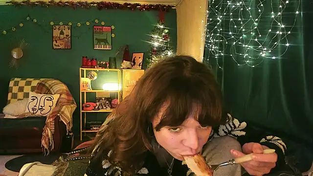 ClancyMorissey online show from December 1, 2025, 6:57 pm