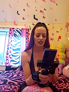 Adrina Drake online show from March 20, 2026, 2:05 am