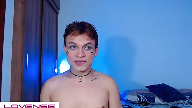 Snapshot of Leon_Wild chatting on March 27, 2026, 3:56 am Leon Wild online show from March 27, 2026, 3:56 am