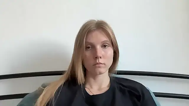 MaryMiton online show from June 7, 2026, 11:58 am