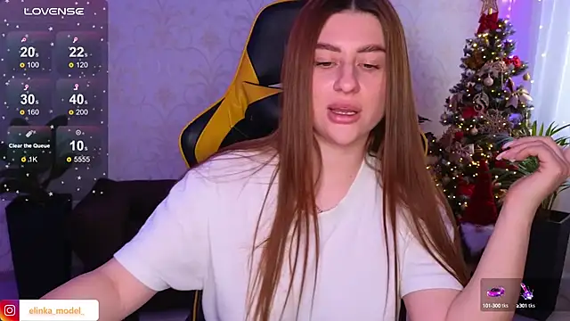 Snapshot of Elishka_ chatting on December 15, 2024, 9:03 am Elishka  online show from December 15, 2024, 9:03 am