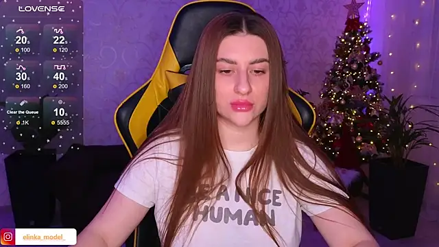 Snapshot of Elishka_ chatting on December 22, 2024, 6:59 pm Elishka  online show from December 22, 2024, 6:59 pm