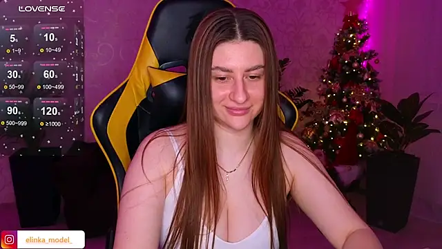 Snapshot of Elishka_ chatting on January 4, 2025, 5:37 pm Elishka  online show from January 4, 2025, 5:37 pm