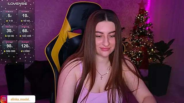 Snapshot of Elishka_ chatting on January 11, 2025, 9:46 pm Elishka  online show from January 11, 2025, 9:46 pm