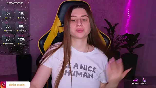 Snapshot of Elishka_ chatting on January 23, 2025, 5:21 pm Elishka  online show from January 23, 2025, 5:21 pm