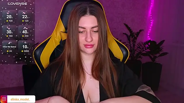 Snapshot of Elishka_ chatting on January 26, 2025, 10:02 pm Elishka  online show from January 26, 2025, 10:02 pm