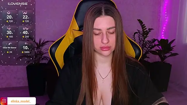 Snapshot of Elishka_ chatting on February 10, 2025, 5:47 am Elishka  online show from February 10, 2025, 5:47 am