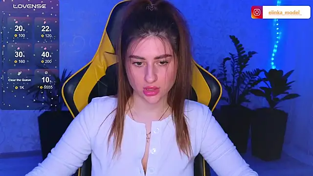 Snapshot of Elishka_ chatting on February 13, 2025, 6:16 pm Elishka  online show from February 13, 2025, 6:16 pm