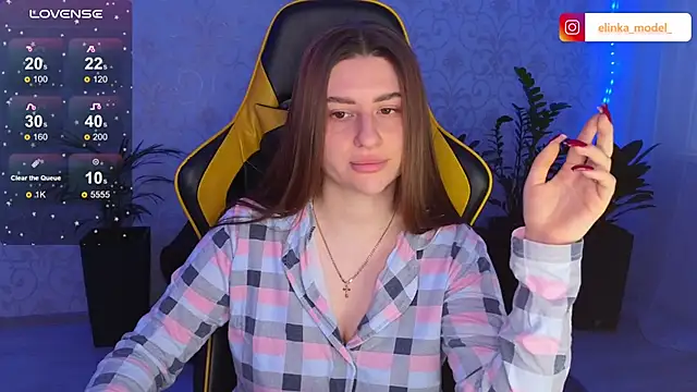 Snapshot of Elishka_ chatting on February 21, 2025, 5:46 am Elishka  online show from February 21, 2025, 5:46 am