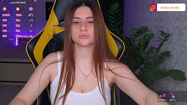 Snapshot of Elishka_ chatting on March 15, 2025, 3:27 pm Elishka  online show from March 15, 2025, 3:27 pm