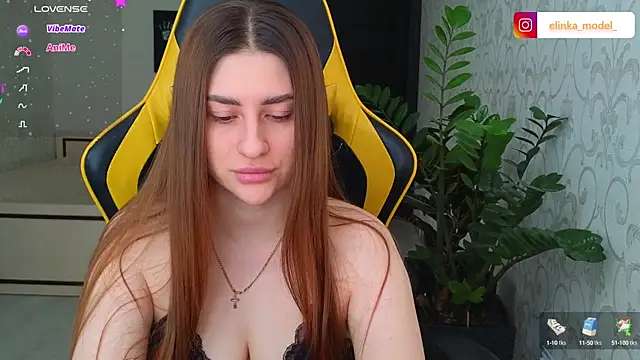 Snapshot of Elishka_ chatting on March 17, 2025, 6:07 am Elishka  online show from March 17, 2025, 6:07 am