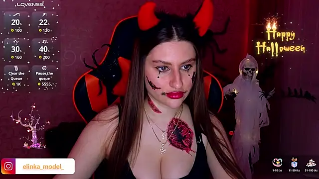 Snapshot of Elishka_ chatting on October 31, 2025, 8:21 pm Elishka  online show from October 31, 2025, 8:21 pm