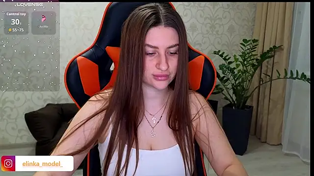 Elishka  online show from November 7, 2025, 2:39 pm